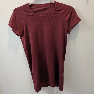 Lululemon Swiftly Breathe Short Sleeve Red Size 8